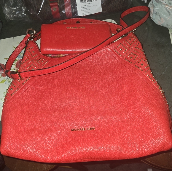 Nwot Michael Michael Kors Stud Embellished Leather Hobo - Picture 1 of 12